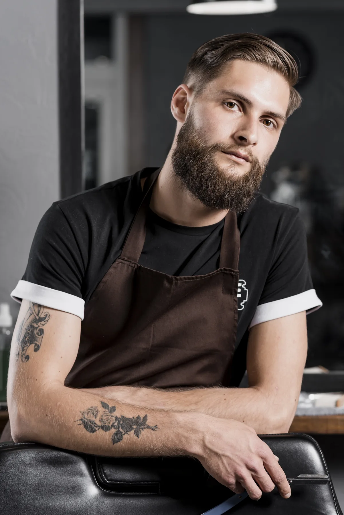 Barbeiro na sua barbearia